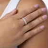 Luminoso Anillo de Boda 60 Circonias Cúbicas Enchapado En Oro 18K - Imagen 3