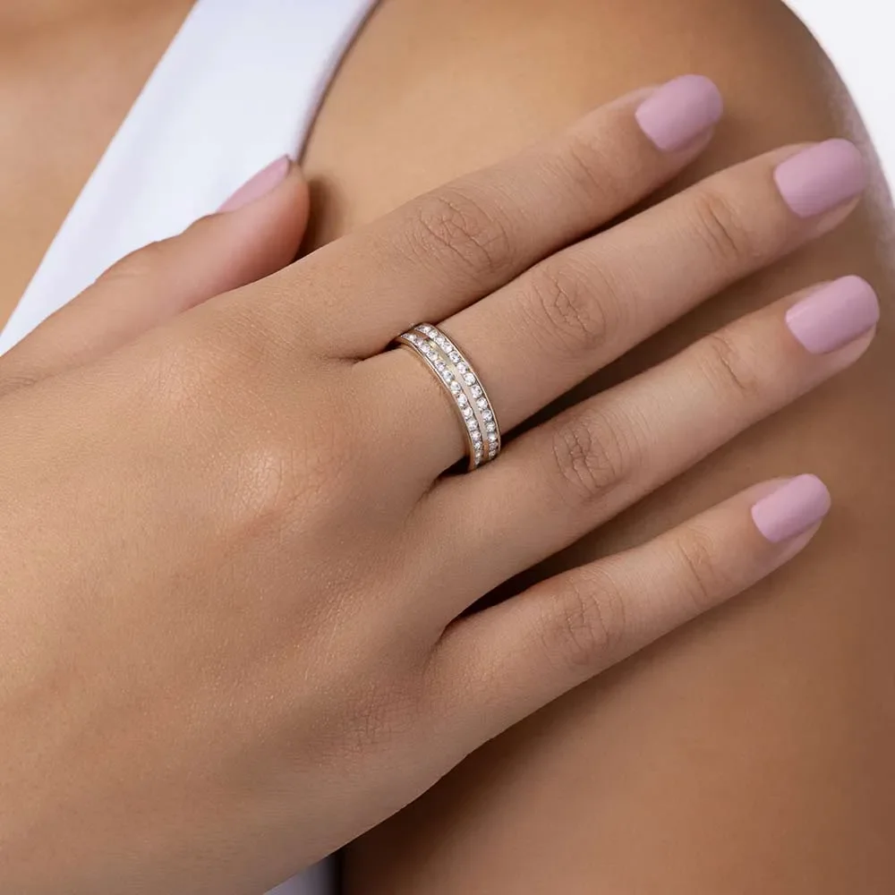 Luminoso Anillo de Boda 60 Circonias Cúbicas Enchapado En Oro 18K 5 Luminoso Anillo de Boda 60 Circonias Cúbicas Enchapado En Oro 18K - Imagen 3