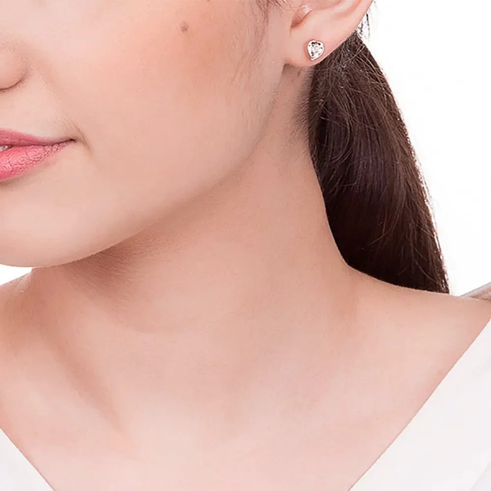 Aretes De Corazón Con Circonias Chicos Enchapados En Oro 18K 5 Aretes De Corazón Con Circonias Chicos Enchapados En Oro 18K - Imagen 3