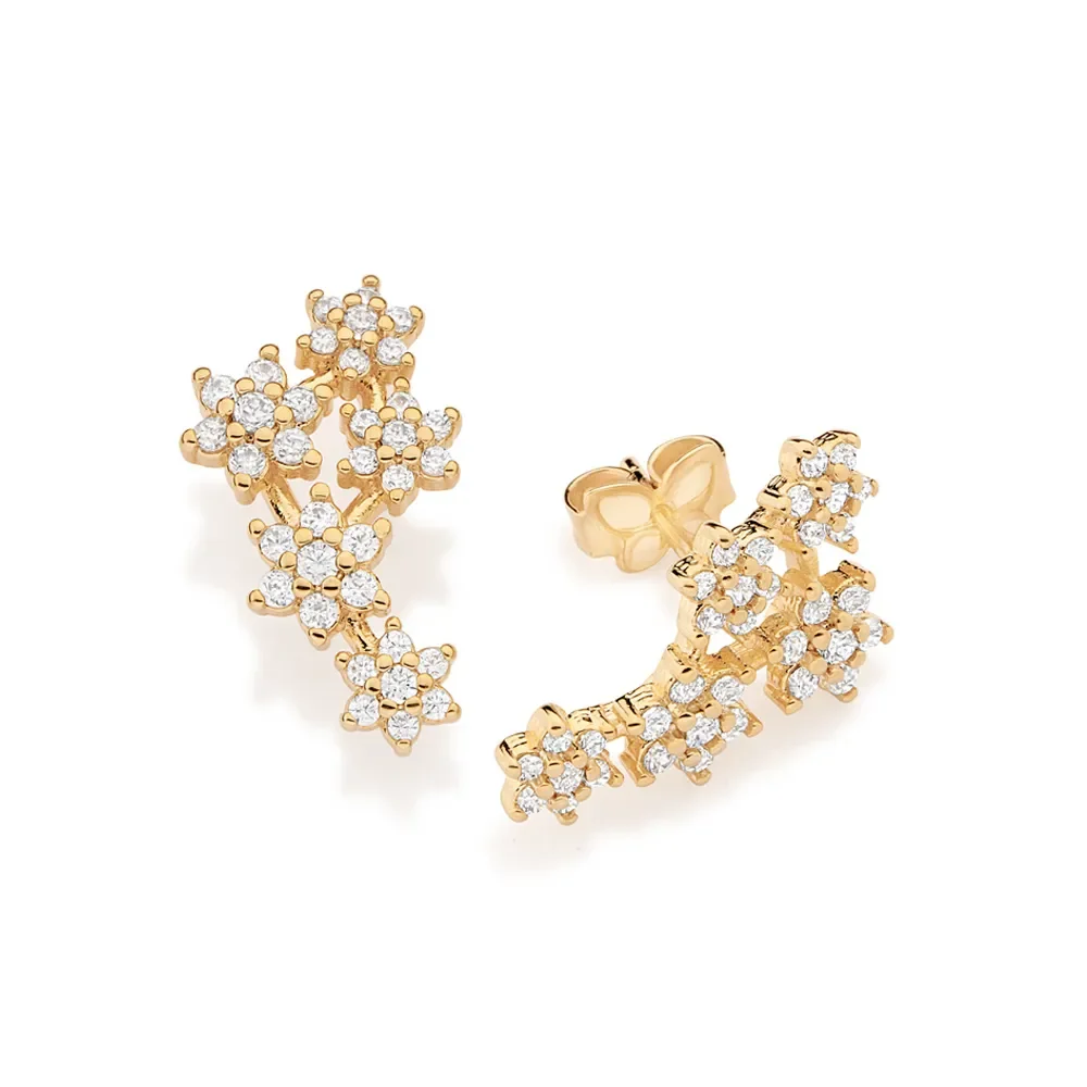 Luminosos Aretes Flores Circonia Enchapado En Oro 18K 4 Aretes florales de oro 18K con circonias para uso diario y ocasiones especiales