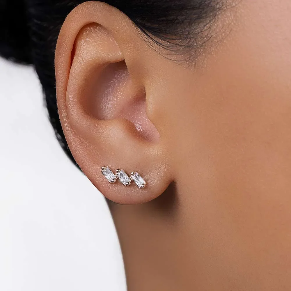 Aretes Estilo Rectangulado Circonia Enchapado En Oro 18K 4 Aretes Estilo Rectangulado Circonia Enchapado En Oro 18K - Imagen 3