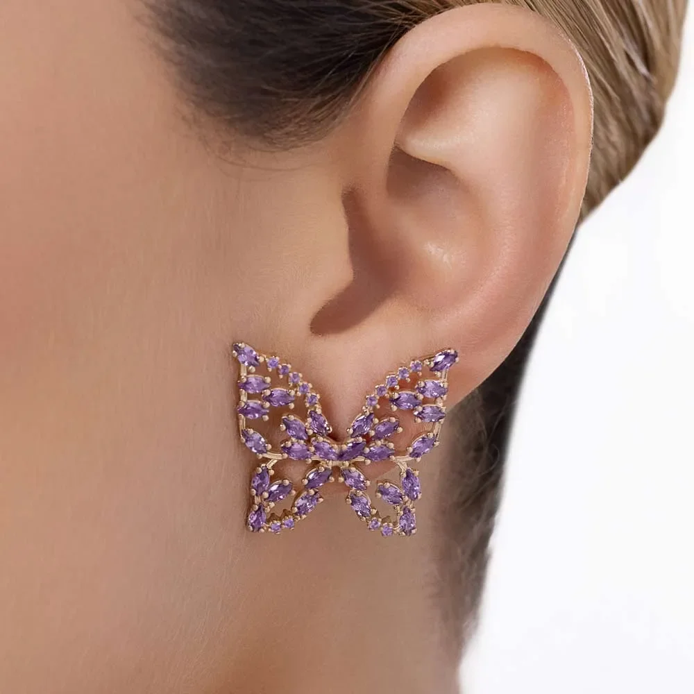 Aretes Maxi Mariposa 56 Circonias Lilas Enchapados En Oro 18K 5 Aretes Maxi Mariposa 56 Circonias Lilas Enchapados En Oro 18K - Imagen 3