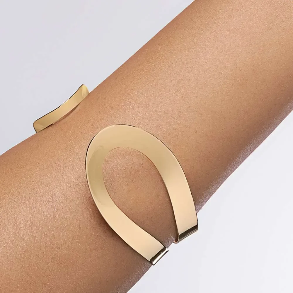 Brazalete Abstracto Enchapado En Oro 18K 6 Brazalete Abstracto Enchapado En Oro 18K - Imagen 4