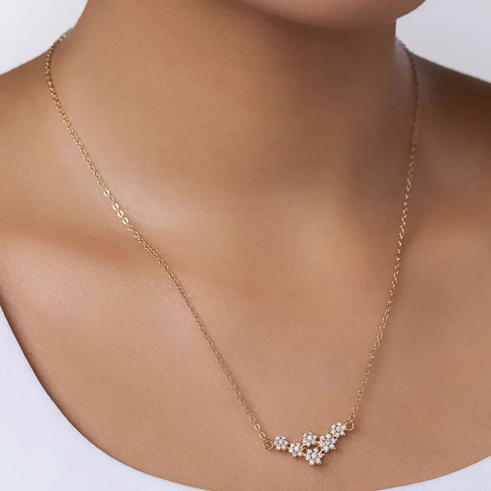 Collar Eslabones Florales Circonia Enchapado En Oro 18K 4 Collar de oro 18K con circonias florales para ocasiones especiales o uso diario