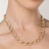 joyería elegante con diseño moderno y clásico