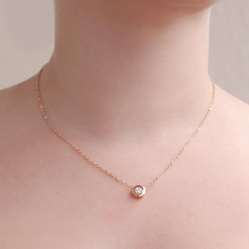 Gargantilla Colgante Redondo Punto Circonia Enchapado En Oro 18K 4 Gargantilla de oro 18K con circonia para uso diario y eventos formales