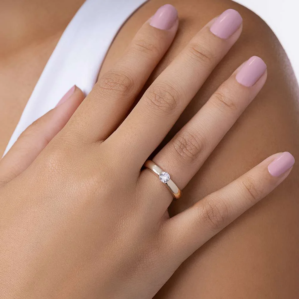 Anillo de Compromiso Solitario Una Circonia Enchapado En Oro 18K 5 Anillo de Compromiso Solitario Una Circonia Enchapado En Oro 18K - Imagen 3