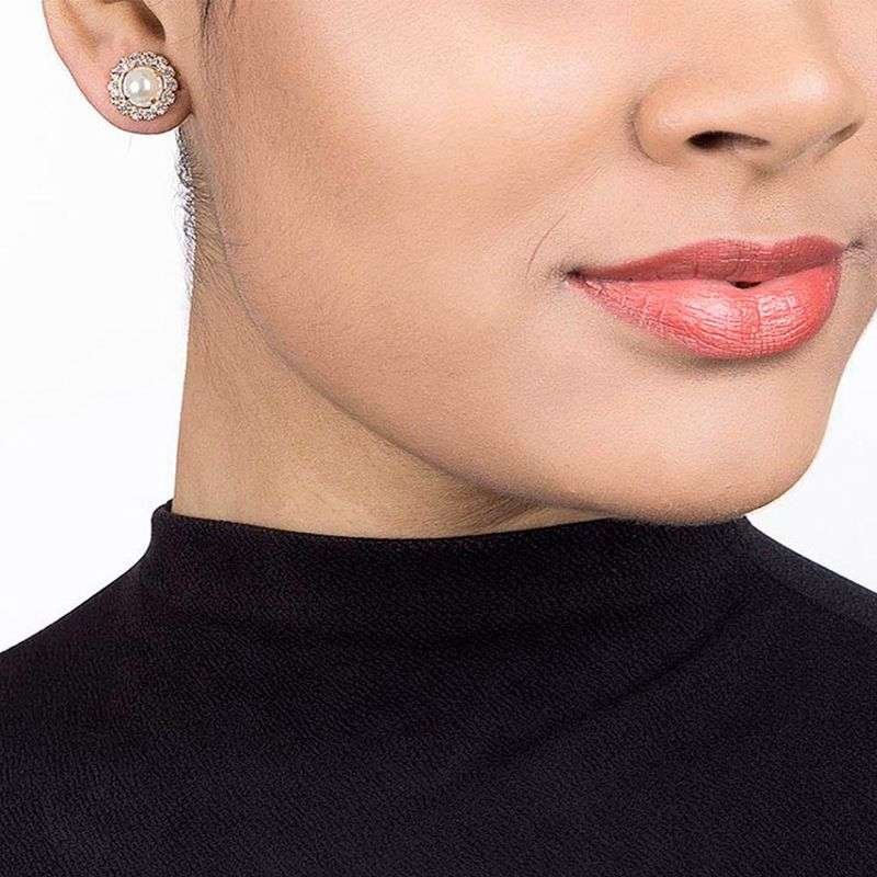 Aretes de cristales y perlas sintéticas enchapadas en oro de 18k 4 Aretes de cristales y perlas sintéticas enchapadas en oro de 18k - Imagen 2