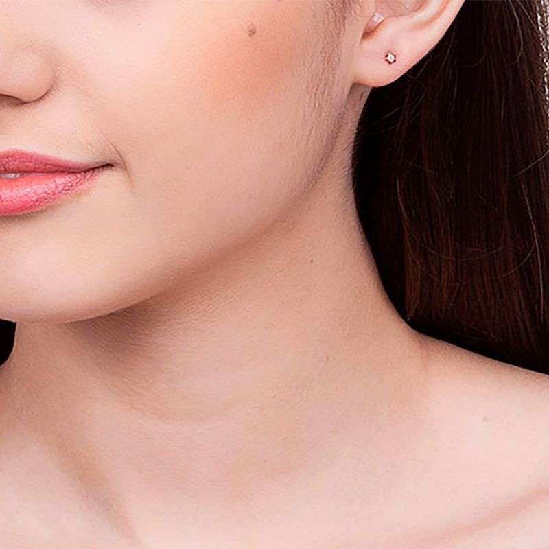 Aretes de estrellitas pequeñas enchapadas en oro de 18k 4 Aretes de estrellitas pequeñas enchapadas en oro de 18k - Imagen 2