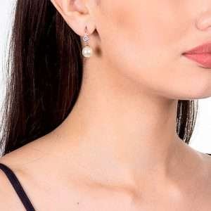 Alternative view of Aretes de perlas con circonias enchapadas en oro de 18k