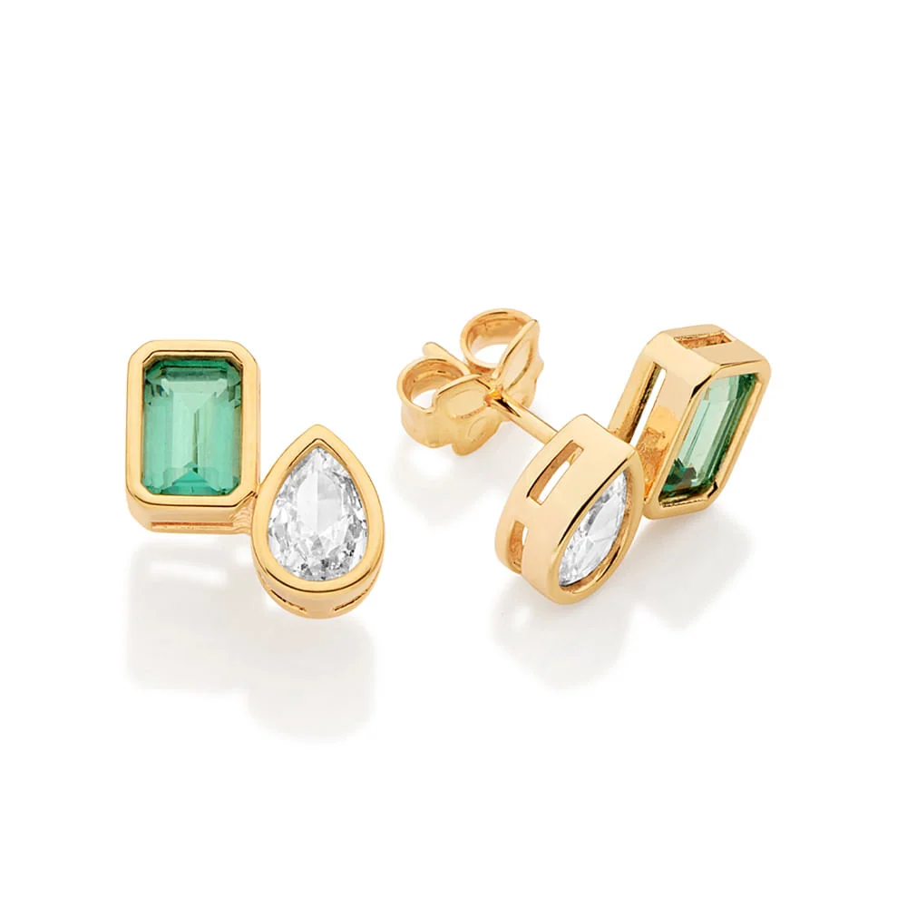 Aretes con dos circonias de color verde y blanca enchapada en oro 18K - Imagen 2
