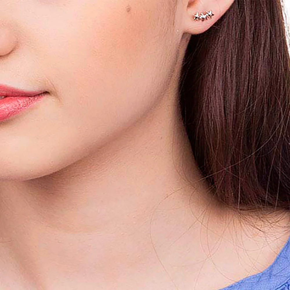 Aretes de 3 Estrellitas Enchapados En Oro 18K 5 Aretes de 3 Estrellitas Enchapados En Oro 18K - Imagen 3