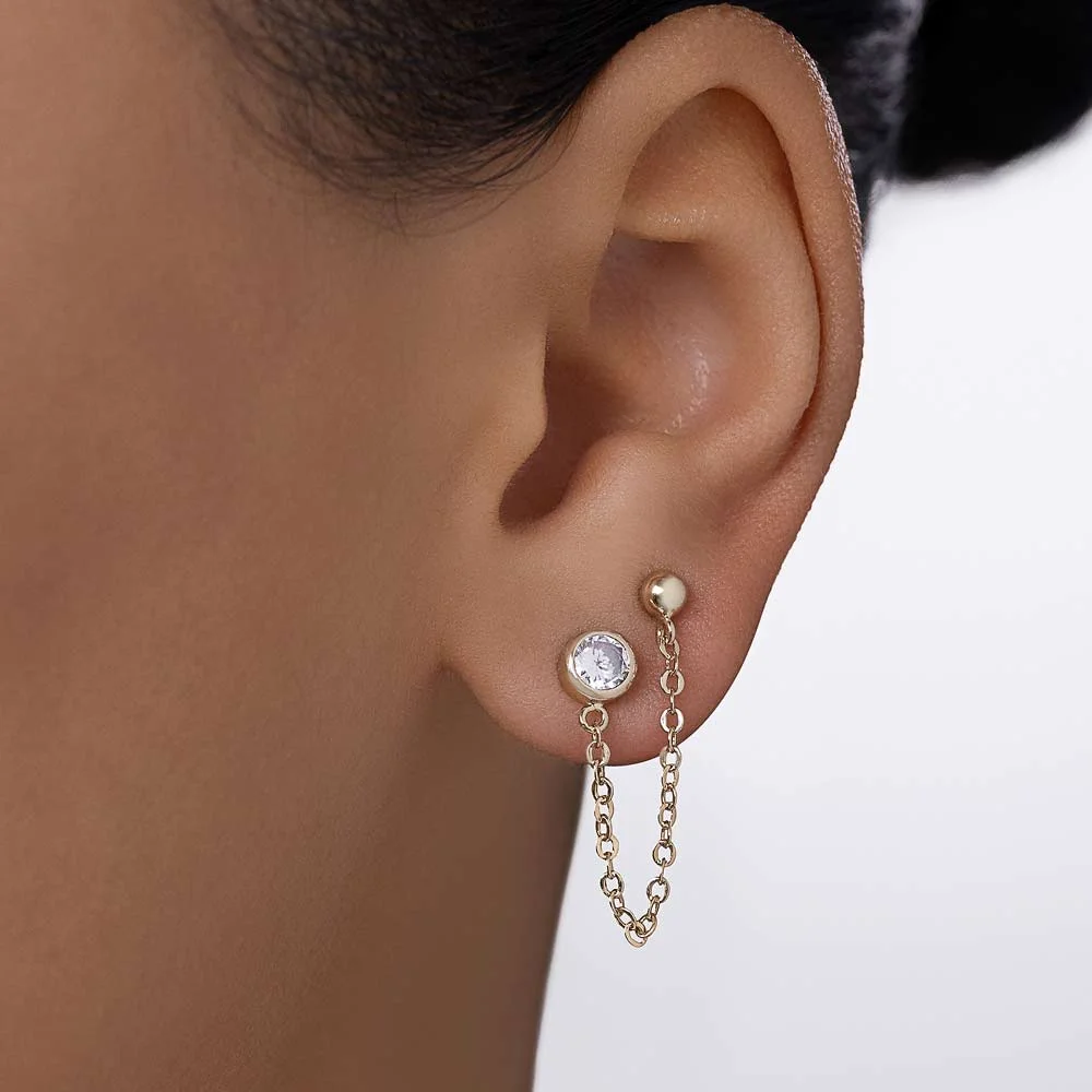 Aretes dobles con cadena y una circonia enchapados en oro 18k - Imagen 3