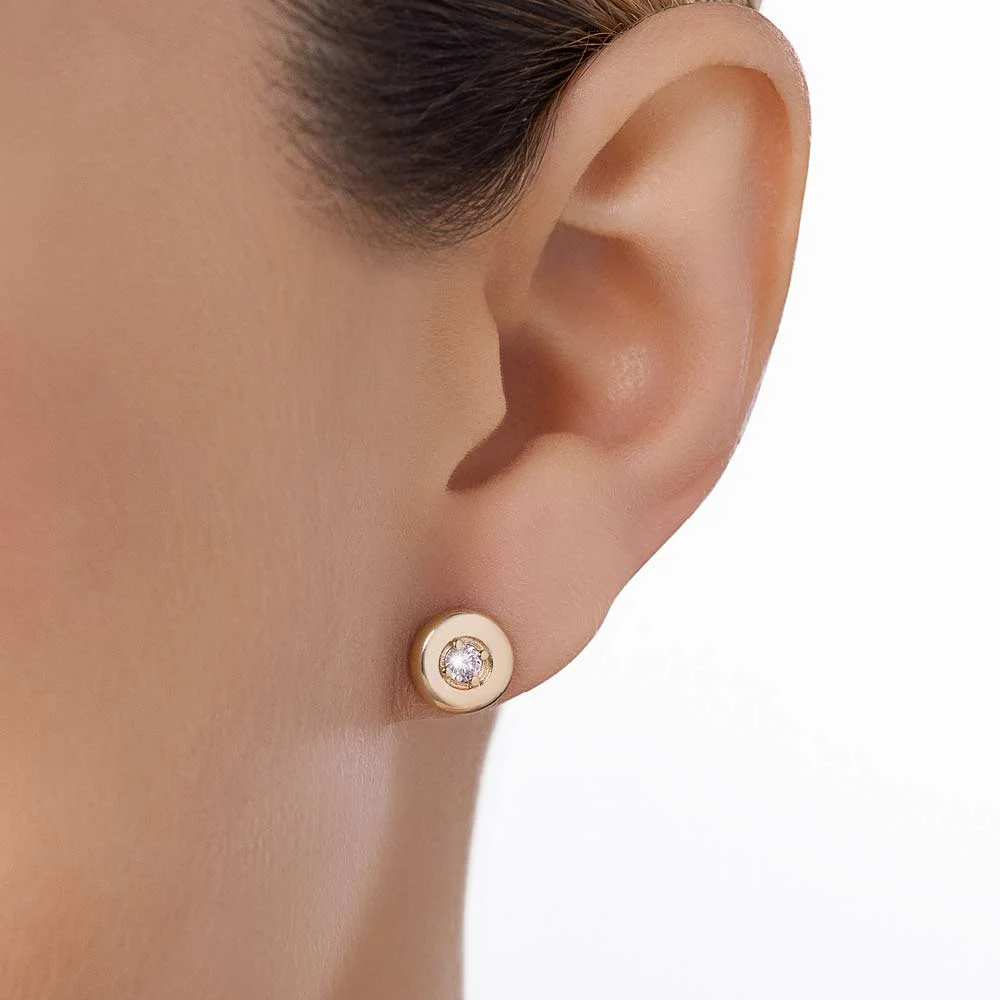 Aretes redondos con circonia enchapada en oro 18k - Imagen 3