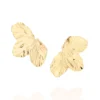 Aretes Media Flor con 6 Pétalos Enchapados en Oro 18K 2 Aretes Media Flor con 6 Pétalos 18k