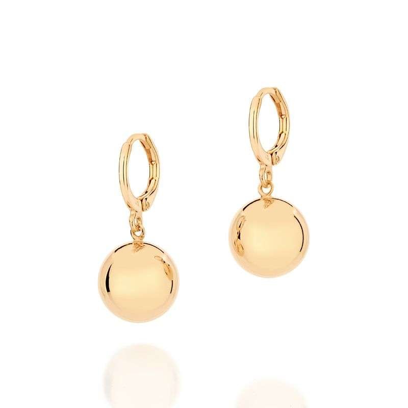 Argollas huggies con bola colgante enchapadas en oro de 18K 5 Argollas huggies con bola colgante enchapadas en oro de 18K - Imagen 3