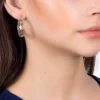 Argollas con Estrellas Medianas Enchapadas En Oro 18K - Imagen 3