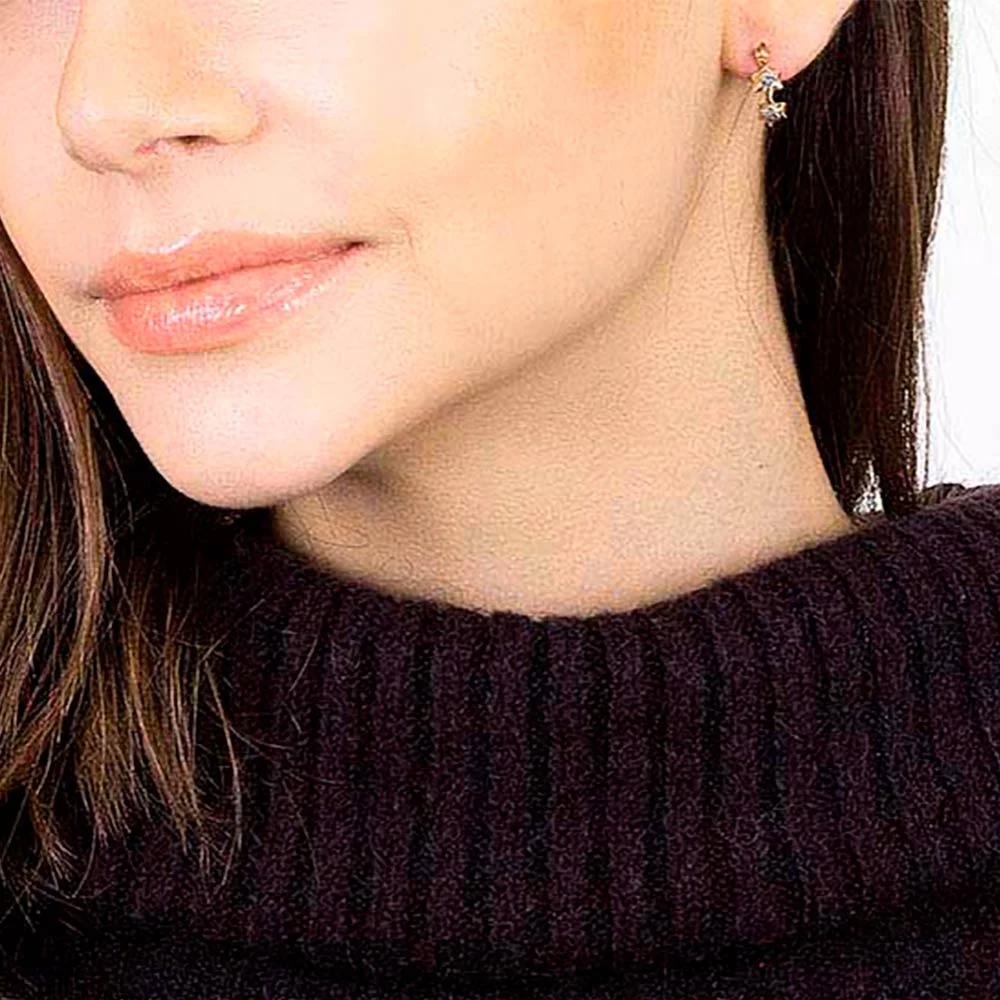 Argollas de Flores En Rodio Para Niñas Enchapadas En Oro 18K - Imagen 3