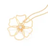 gargantilla de flor