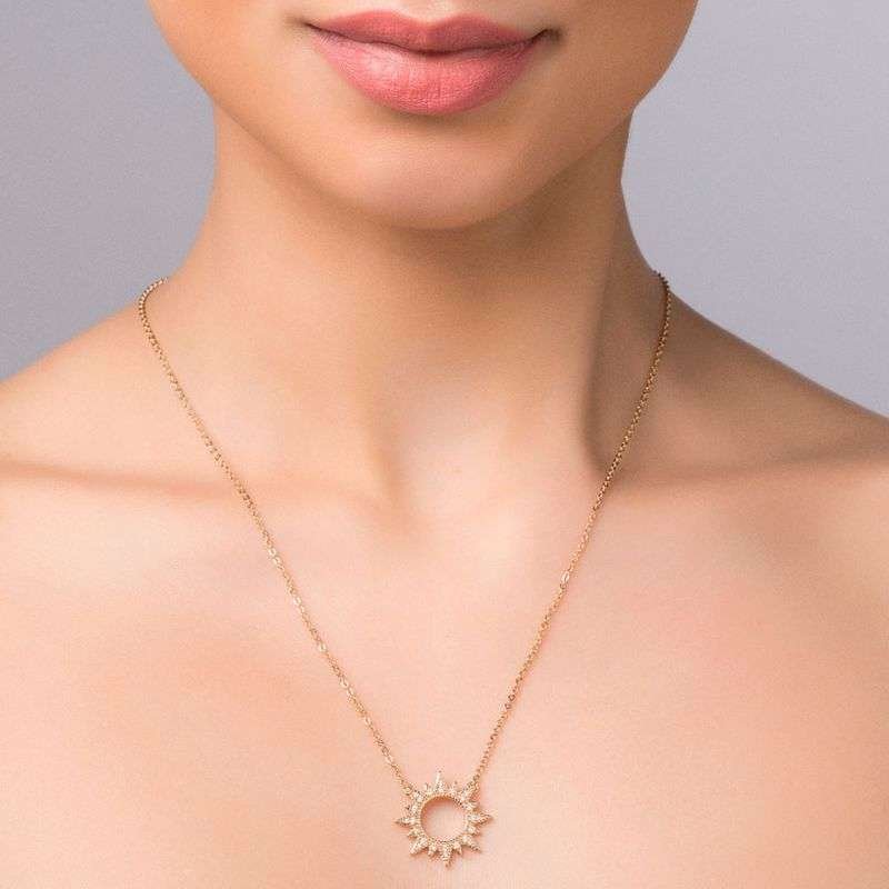 Collar Sol Radiante con Circonias Enchapado en oro de 18k 4 Collar Sol Radiante con Circonias Enchapado en oro de 18k - Imagen 2