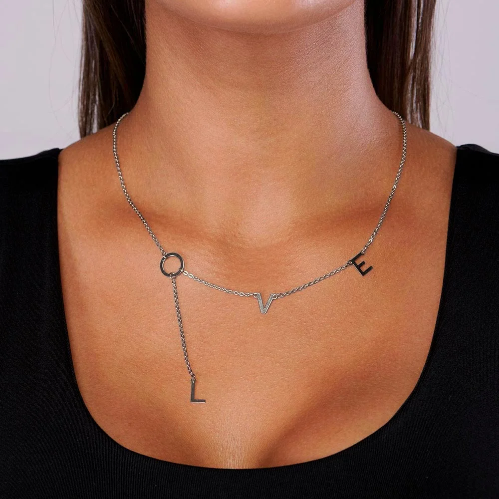 Collar Con La Palabra LOVE En Platino 5 Collar Con La Palabra LOVE En Platino - Imagen 3