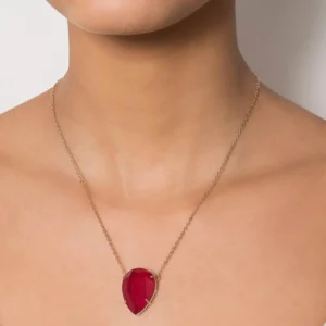 Alternative view of Collar Cristal Rojo Fusión Gota Enchapados en Oro 18K