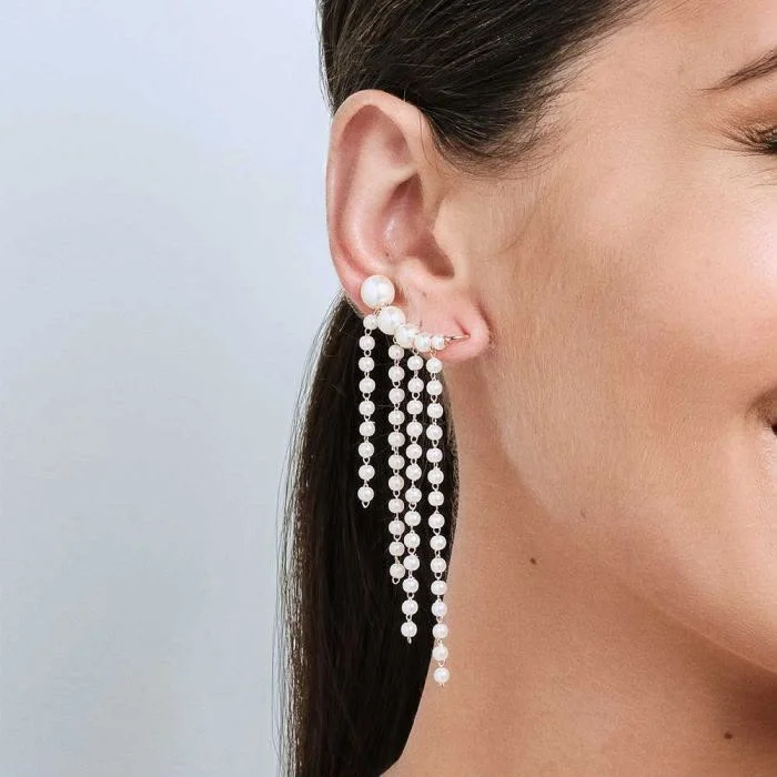 Ear cuff De Perlas Colgantes Enchapadas En Oro De 18k 4 Ear cuff De Perlas Colgantes Enchapadas En Oro De 18k - Imagen 2