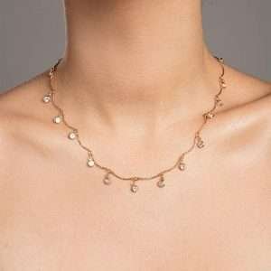 Gargantilla con circonias enchapada en oro de 18k