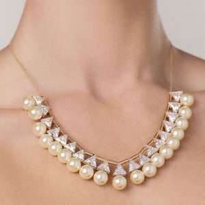 Alternative view of Gargantilla Elegante con Circonias y Perlas Enchapada en oro de 18k