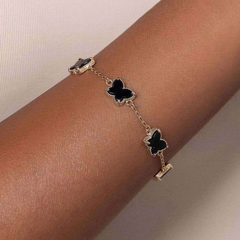 Pulsera de mariposas negras enchapadas en oro de 18k 5 Pulsera de mariposas negras enchapadas en oro de 18k - Imagen 3