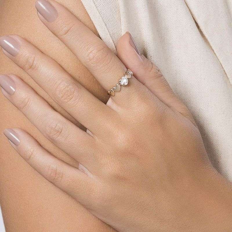 Sortija de corazón con circonas y lisos enchapadas en oro 18K 5 Sortija de corazón con circonas y lisos enchapadas en oro 18K - Imagen 3