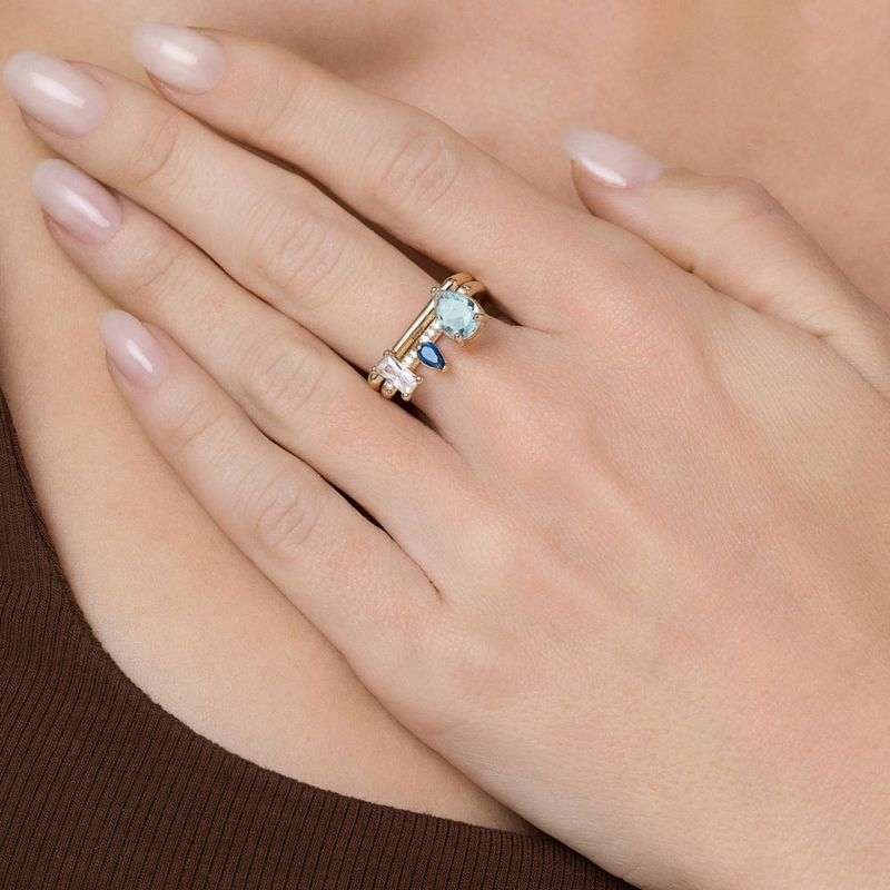 Anillo de varias formas con circonias de colores enchapadas en oro de 18k 4 Anillo de varias formas con circonias de colores enchapadas en oro de 18k - Imagen 2